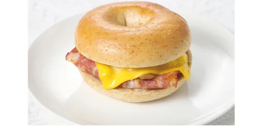 Cheesy Bacon Bagel Sandwich